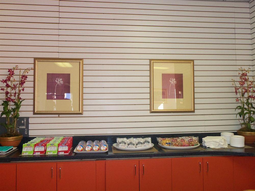 Claremont Kissimmee Hotel Celebration Exterior photo